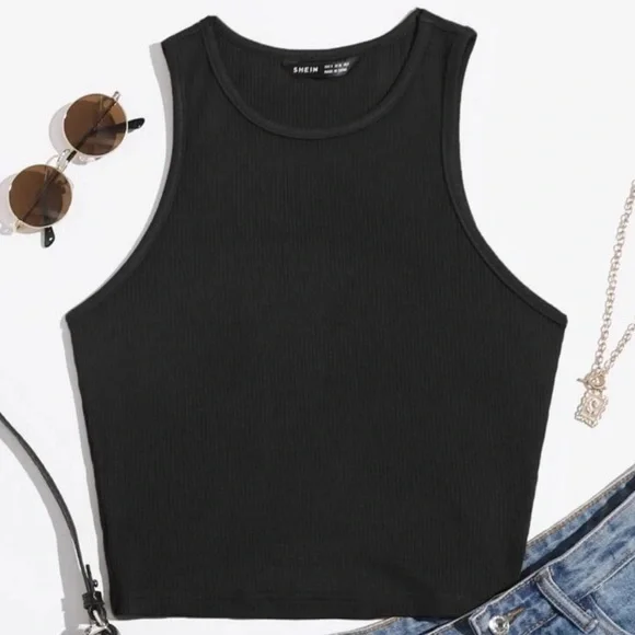 3/$13🌷 Cropped Rib Tank - Picture 1 of 4